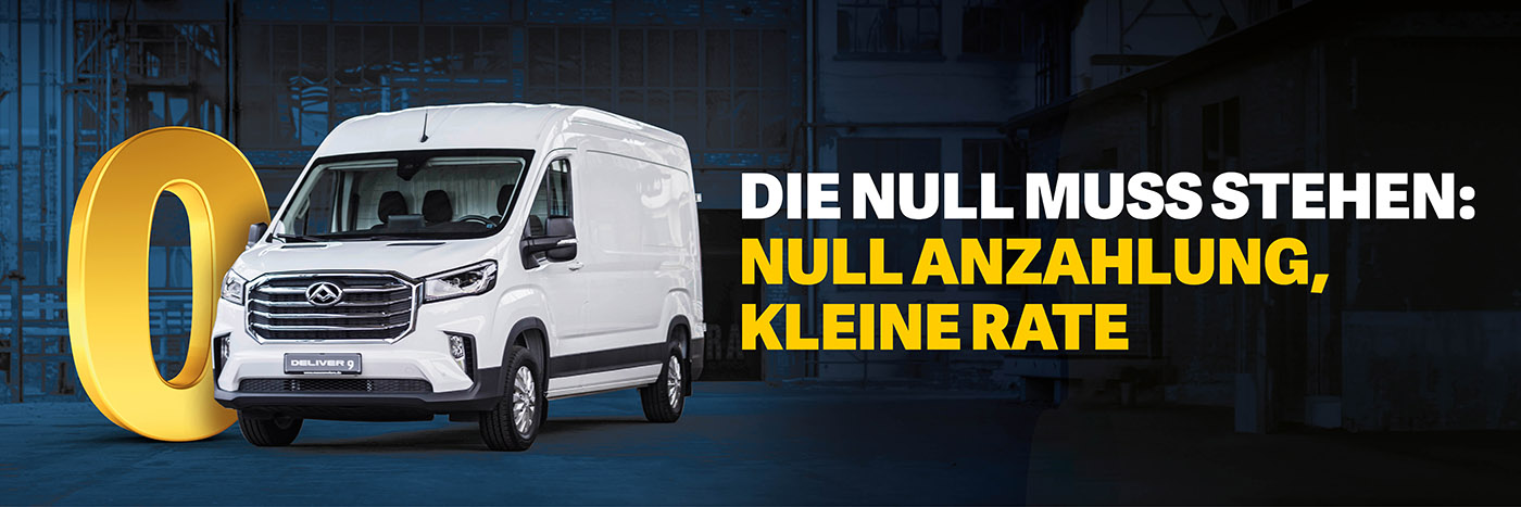 Weißer Lieferwagen mit dem Slogan: "Null Anzahlung, kleine Rate" in einem modernen Hintergrund.